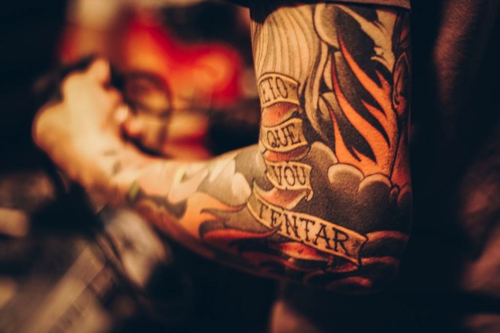 znaczenie tatuażu jaskółki