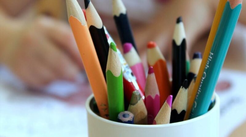 jak narysować dinozaura krok po kroku